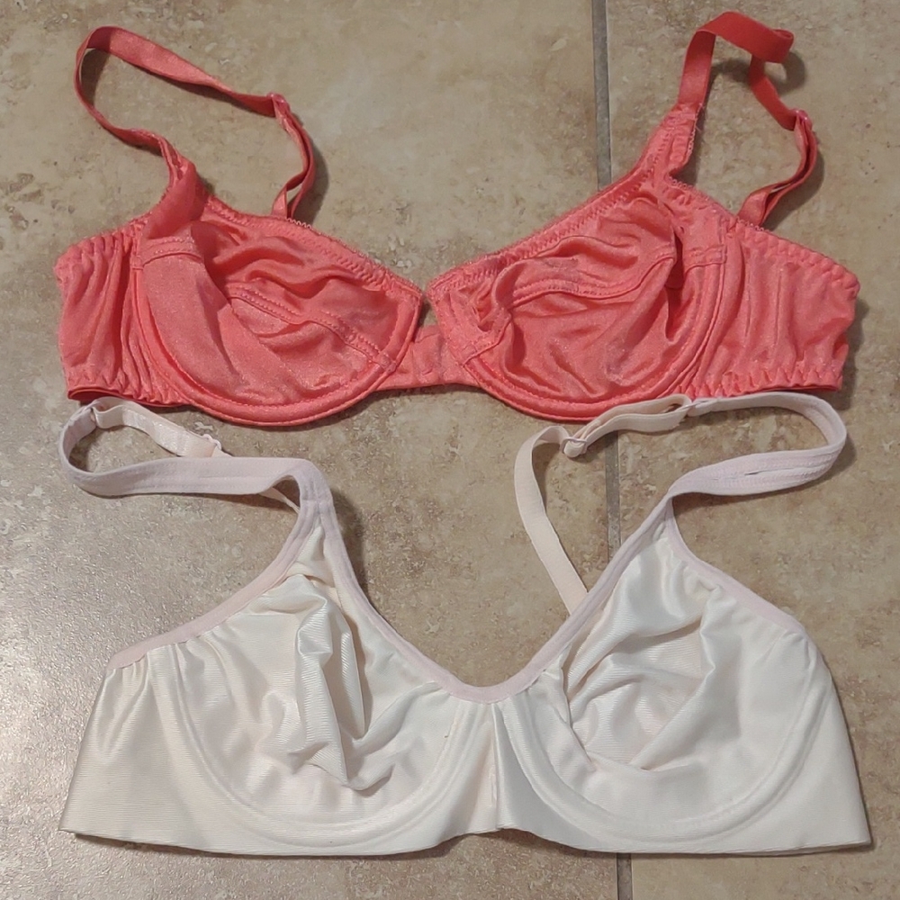 Women's Coral and White Bras 32B